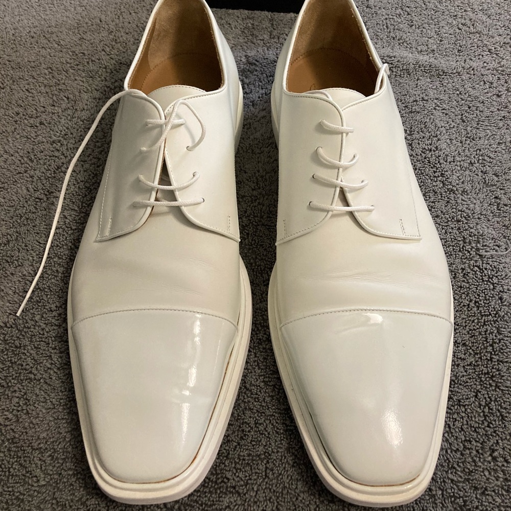 Ivory white Christian Louboutin Shoes size 11